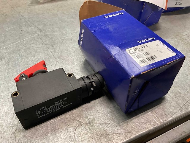 Volvo 20367498 switch (2x) - afbeelding 2 van  3