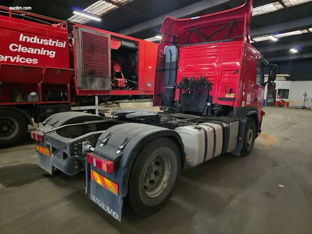 Volvo 400 - afbeelding 12 van  34