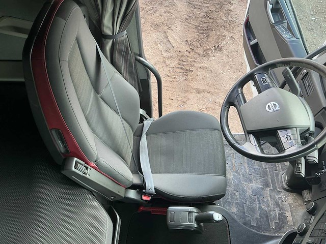 Volvo 460 euro6 combinatie vrachtwagen met oplegger - afbeelding 19 van  22