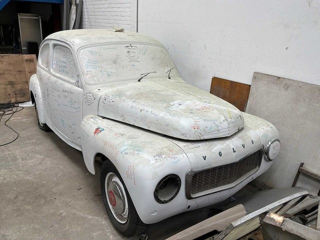 Volvo 544 katterug oldtimer projectauto - afbeelding 1 van  9