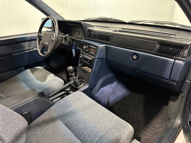 Volvo 740 2.3 gl inj. youngtimer tt-56-dk - afbeelding 3 van  20