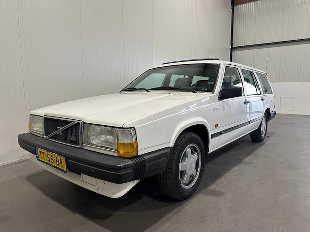 Volvo 740 2.3 gl inj. youngtimer tt-56-dk - afbeelding 1 van  20