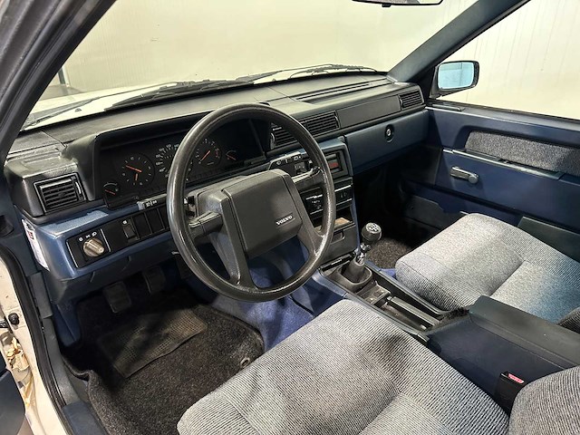 Volvo 740 2.3 gl inj. youngtimer tt-56-dk - afbeelding 20 van  20