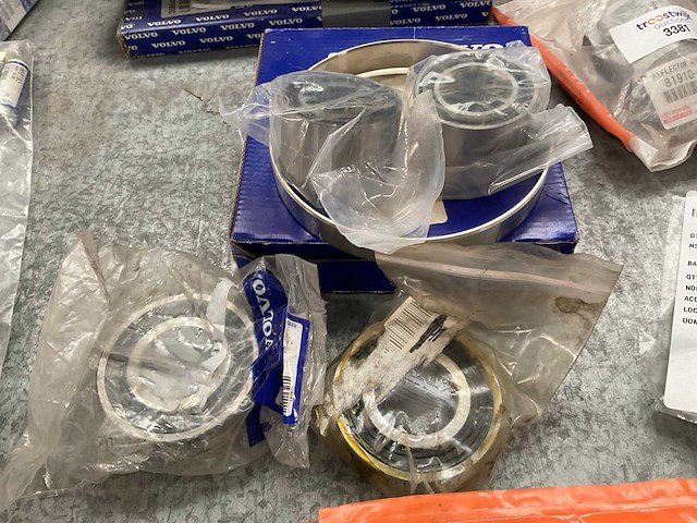 Volvo bearing (4x) - afbeelding 1 van  2