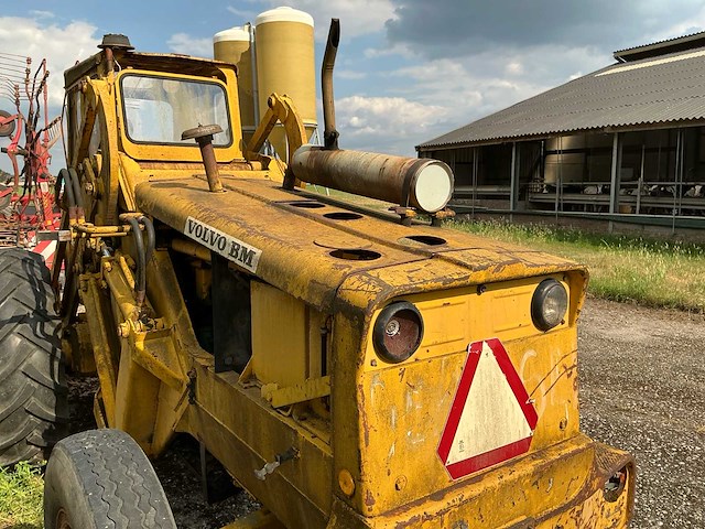 Volvo bm 621 wiellader met 200 cm laadbak en palletvorken - afbeelding 4 van  24