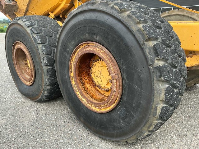 Volvo bm a25c 6x6 dumptruck - afbeelding 8 van  27