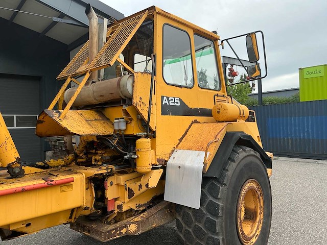 Volvo bm a25c 6x6 dumptruck - afbeelding 17 van  27