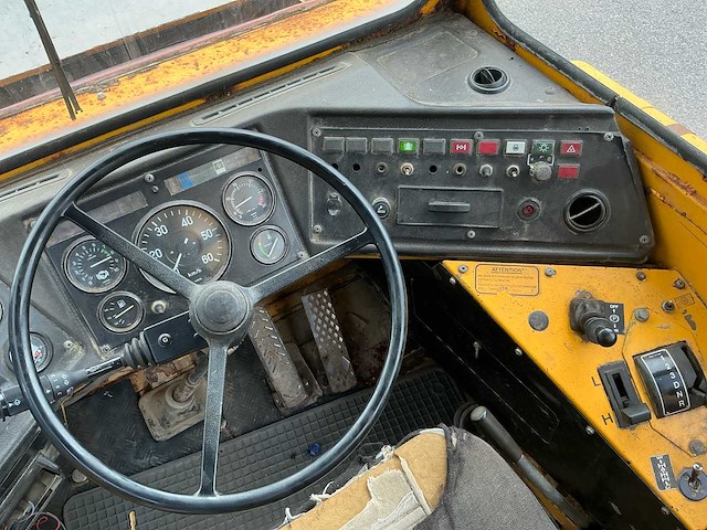 Volvo bm a25c 6x6 dumptruck - afbeelding 22 van  27