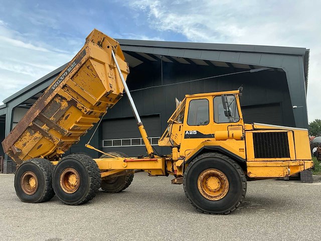 Volvo bm a25c 6x6 dumptruck - afbeelding 4 van  27
