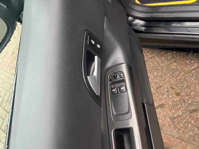 Volvo c30 1.6 d2 r-edition,01-pxz-2 - afbeelding 14 van  21