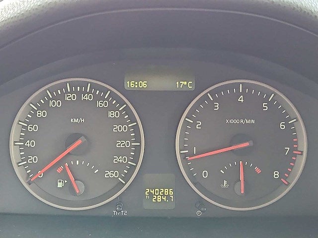 Volvo c30 1.6 momentum | 52-tx-zn - afbeelding 8 van  25