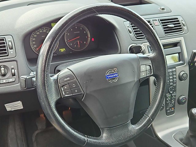 Volvo c30 1.6 momentum | 52-tx-zn - afbeelding 11 van  25