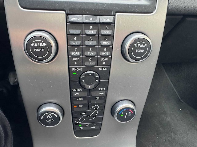 Volvo c30 1.8 sport 51-jzb-8 - afbeelding 9 van  19