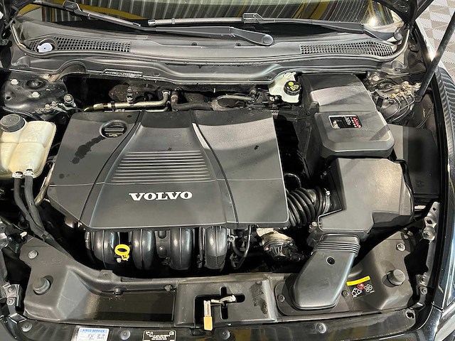 Volvo c30 1.8 sport, 81-hgk-5 - afbeelding 8 van  18