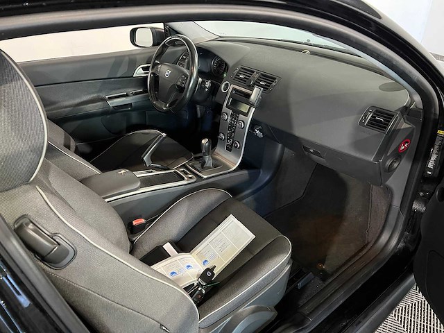 Volvo c30 1.8 sport, 81-hgk-5 - afbeelding 16 van  18