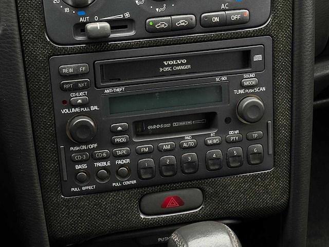 Volvo c70 convertible - 2.4 t tourer | 14-xr-gn i - afbeelding 6 van  8