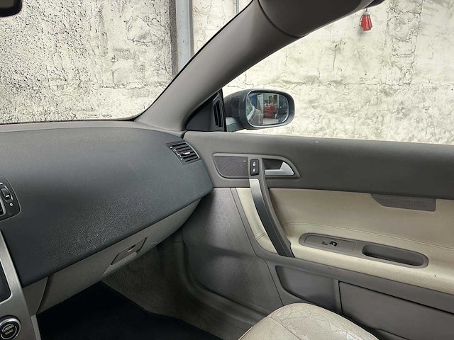 Volvo c70 convertible 2.4 d5 momentum 177pk 2007, 05-xl-ll - afbeelding 20 van  38