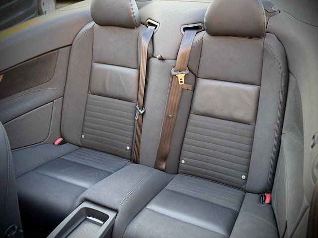 Volvo c70 convertible 2.4i momentum 28-hkh-7 - afbeelding 7 van  26