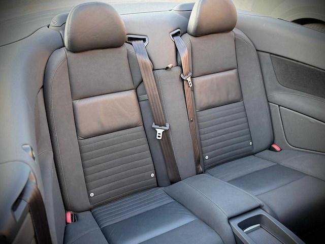 Volvo c70 convertible 2.4i momentum 28-hkh-7 - afbeelding 8 van  26