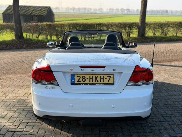 Volvo c70 convertible 2.4i momentum 28-hkh-7 - afbeelding 21 van  26