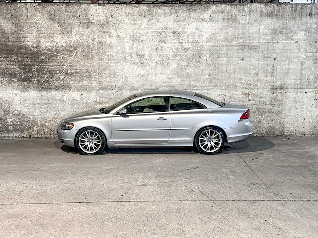 Volvo c70 convertible 2.4i summum 170pk 2007 (origineel-nl), 16-xd-gg - afbeelding 8 van  58
