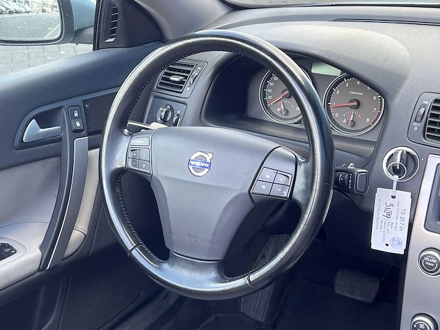 Volvo c70 convertible 2.4i summum 2006 | youngtimer | ts-297-h - afbeelding 7 van  30