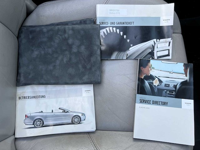 Volvo c70 convertible 2.4i summum 2006 | youngtimer | ts-297-h - afbeelding 22 van  30