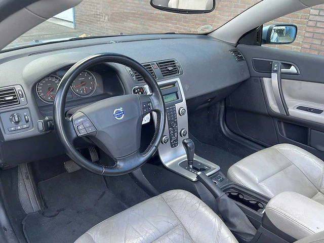 Volvo c70 convertible 2.4i summum 2006 | youngtimer | ts-297-h - afbeelding 25 van  30