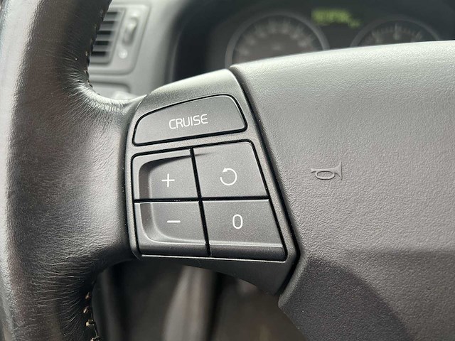 Volvo c70 convertible 2.5 t5 summum 2007 | youngtimer | 85-tr-tx - afbeelding 13 van  30