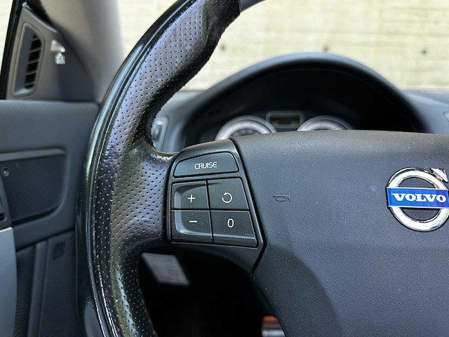 Volvo c70 convertible 2.5 t5 tourer 230pk 2011 (origineel-nl), 92-sjj-8 - afbeelding 2 van  15