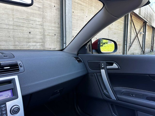 Volvo c70 convertible 2.5 t5 tourer 230pk 2011 (origineel-nl), 92-sjj-8 - afbeelding 8 van  15