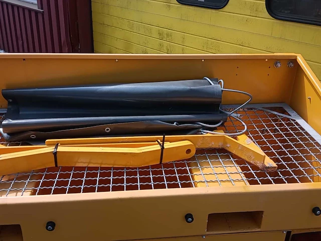 Volvo cs 750 hydraulische splitstrooier / chip spreader 1.680 mm – dd85/dd95 - afbeelding 9 van  13