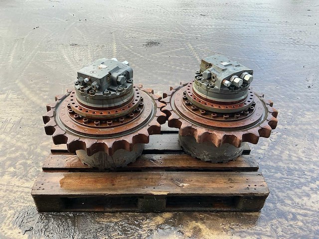 Volvo em140-74/141-1 2x rupsmotor - afbeelding 6 van  18