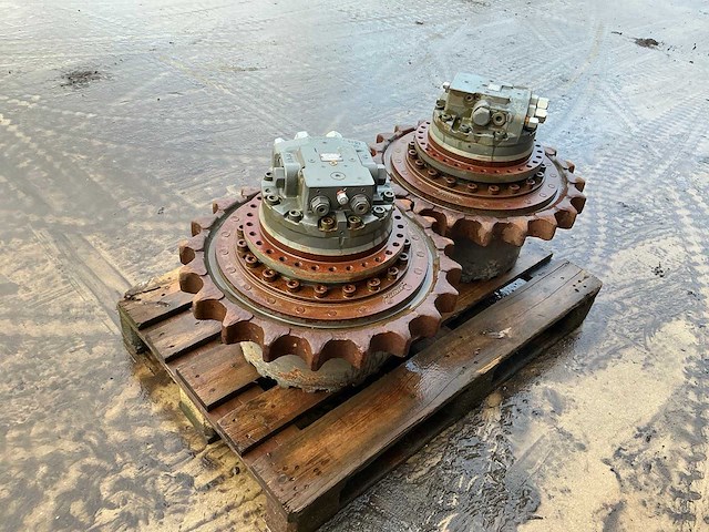 Volvo em140-74/141-1 2x rupsmotor - afbeelding 7 van  18