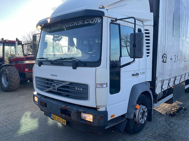 Volvo fl220 b.a.s vrachtwagen - afbeelding 16 van  17