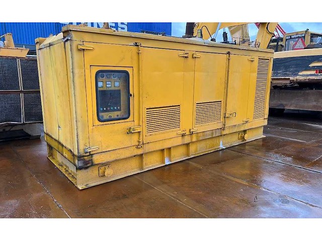 Volvo indar 450kva noodstroomaggregaat - afbeelding 1 van  9