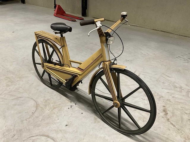 Volvo itera plastic fiets - afbeelding 4 van  11
