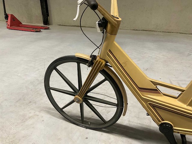 Volvo itera plastic fiets - afbeelding 11 van  11