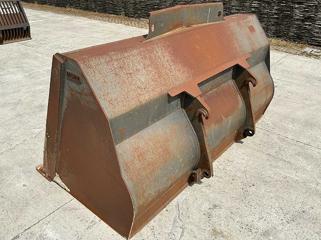 Volvo l120h bakkenset - afbeelding 16 van  16