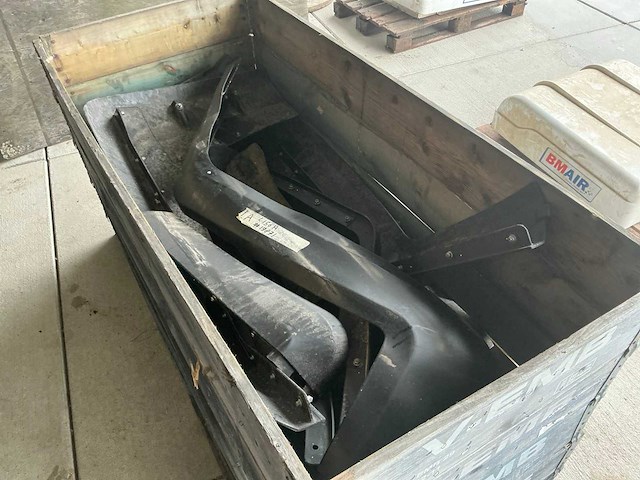 Volvo l150h shovel spatborden - afbeelding 1 van  6