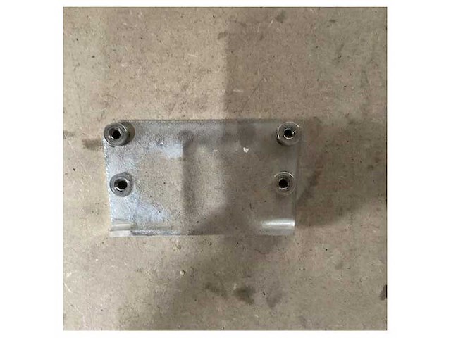 Volvo penta bracket voor acp - 3863309 - afbeelding 3 van  5