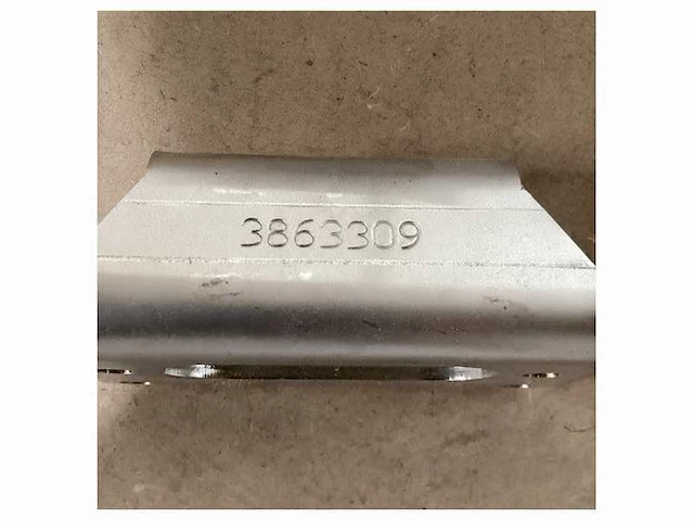 Volvo penta bracket voor acp - 3863309 - afbeelding 3 van  6
