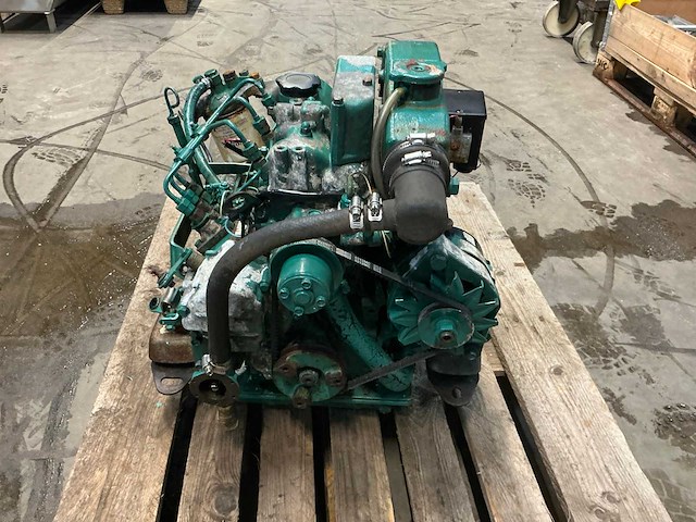 Volvo penta md2020 dieselmotor - afbeelding 2 van  7
