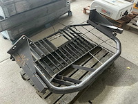 Volvo radiator gril beschermer - afbeelding 2 van  9