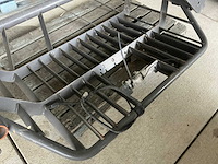 Volvo radiator gril beschermer - afbeelding 9 van  9