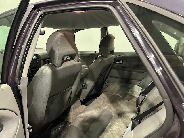 Volvo s40 2.0 automaat 17-df-tx - afbeelding 2 van  16