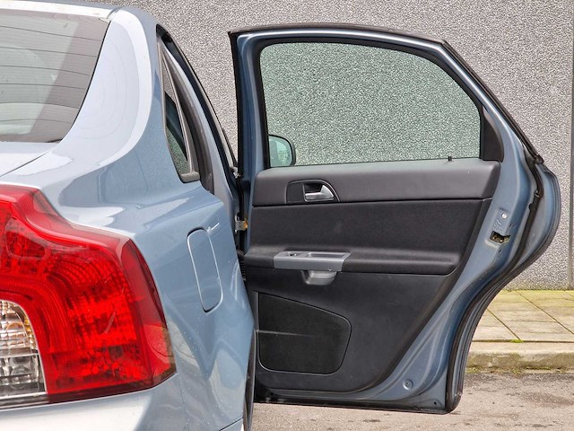 Volvo s40 2.0 d3 momentum | 32-skl-5 - afbeelding 4 van  17