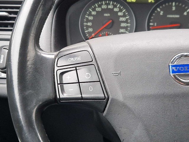 Volvo s40 2.0 d3 momentum | 32-skl-5 - afbeelding 7 van  17