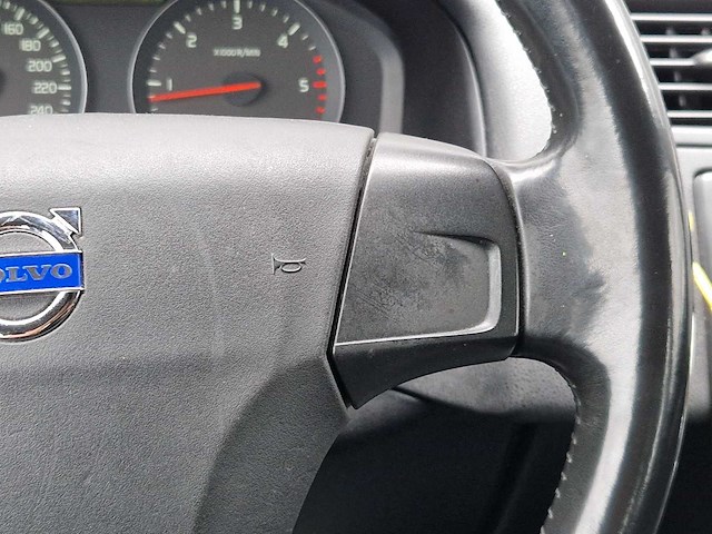 Volvo s40 2.0 d3 momentum | 32-skl-5 - afbeelding 8 van  17
