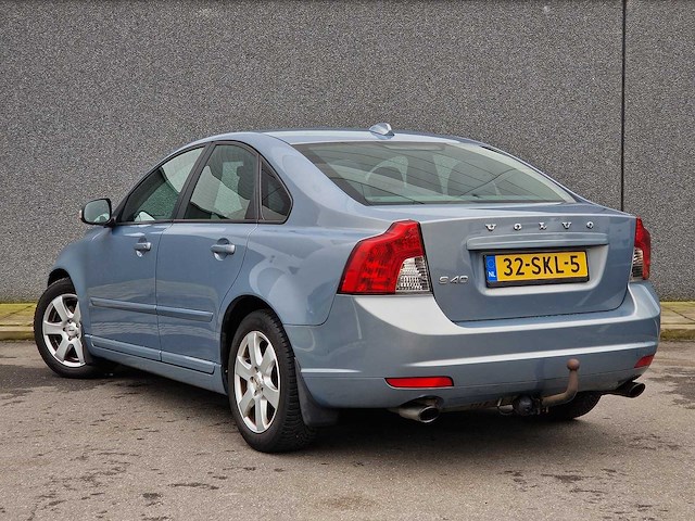Volvo s40 2.0 d3 momentum | 32-skl-5 - afbeelding 15 van  17
